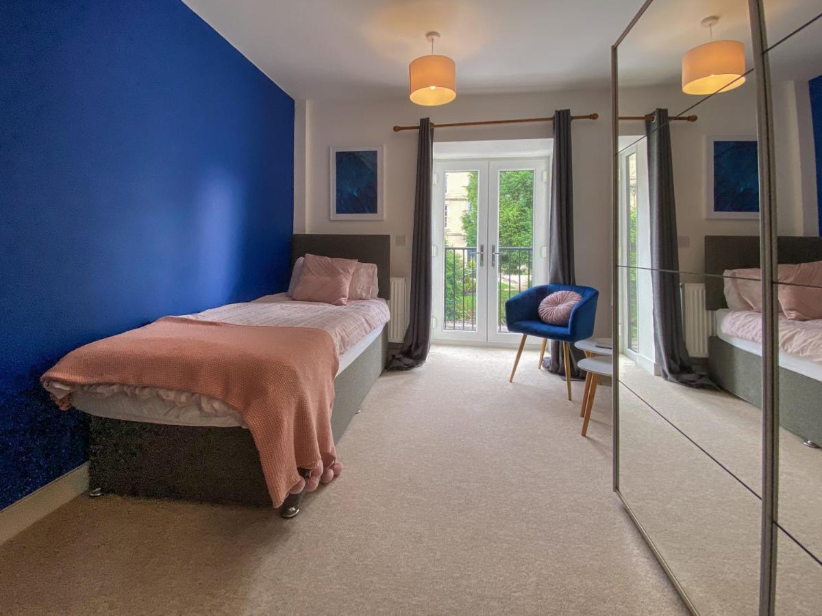 Beautiful, Contemporary 3 Bedroom Apartment Bath Eksteriør billede